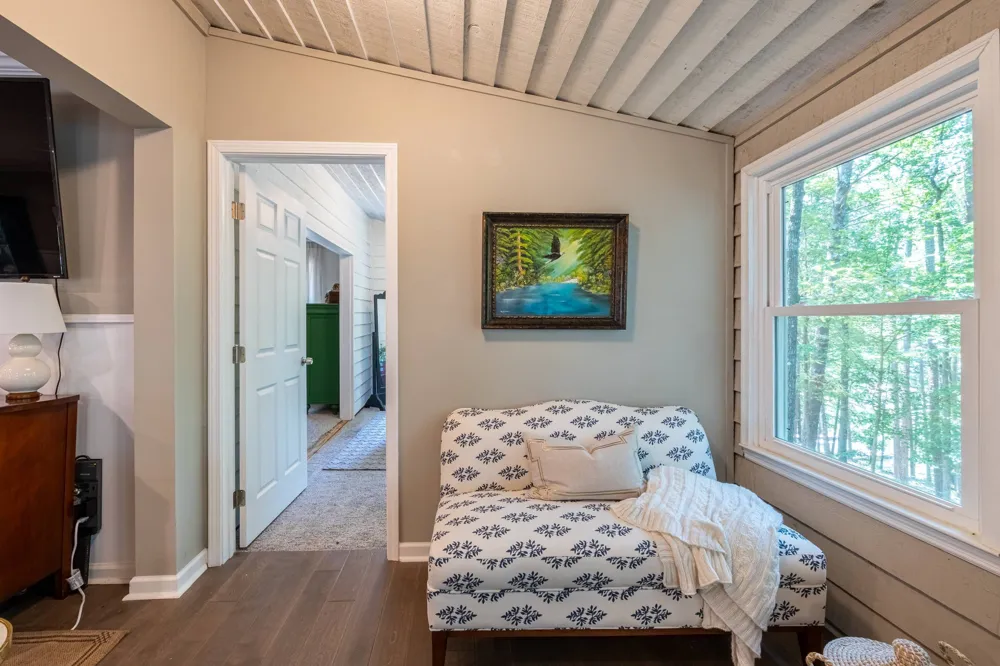 396 Cardinal LN Toccoa, GA 30577