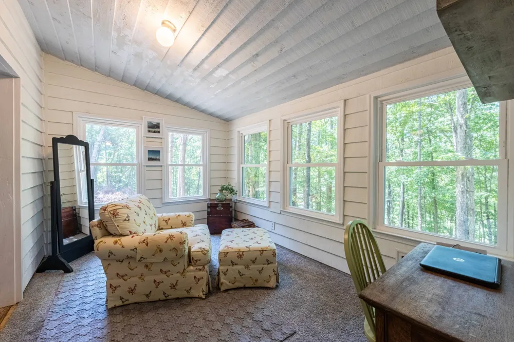 396 Cardinal LN Toccoa, GA 30577