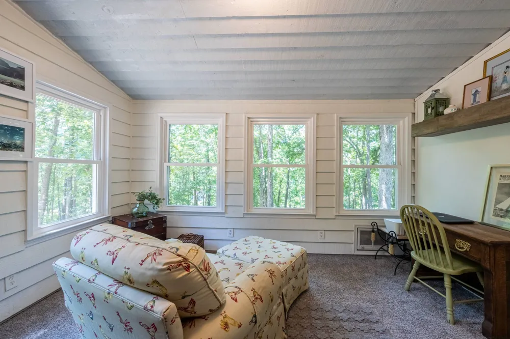 396 Cardinal LN Toccoa, GA 30577