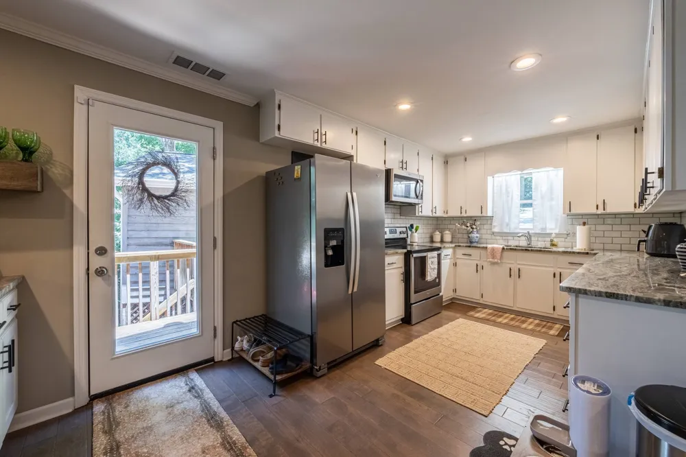 396 Cardinal LN Toccoa, GA 30577