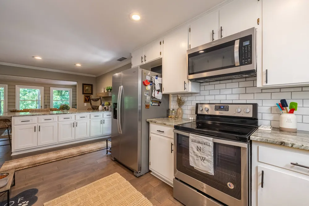 396 Cardinal LN Toccoa, GA 30577
