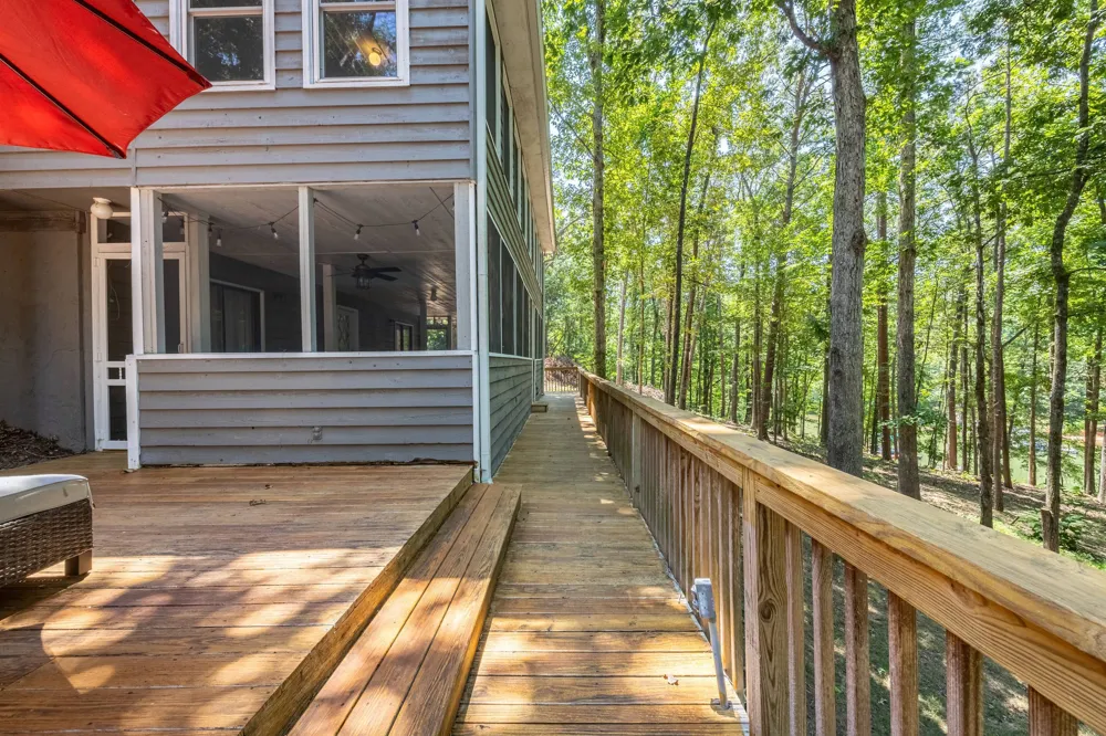 396 Cardinal LN Toccoa, GA 30577