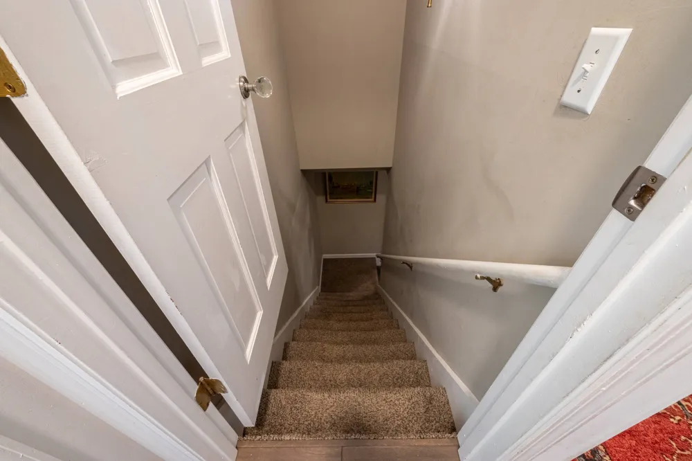 396 Cardinal LN Toccoa, GA 30577