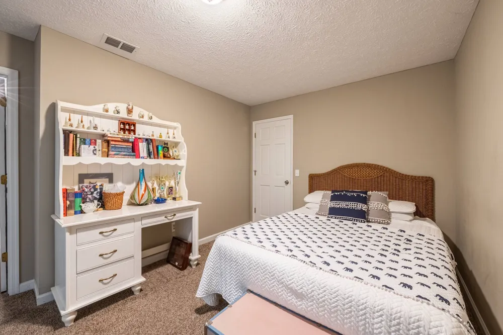 396 Cardinal LN Toccoa, GA 30577