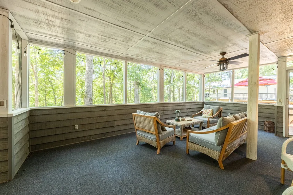 396 Cardinal LN Toccoa, GA 30577