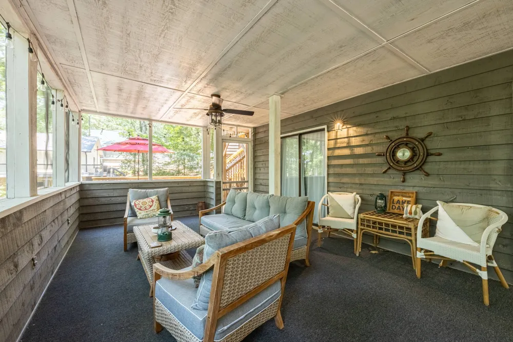 396 Cardinal LN Toccoa, GA 30577