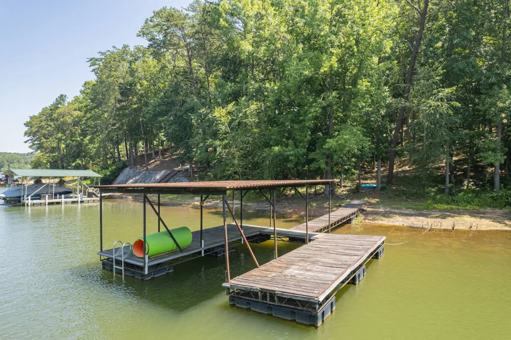 396 Cardinal LN Toccoa, GA 30577
