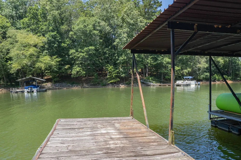 396 Cardinal LN Toccoa, GA 30577