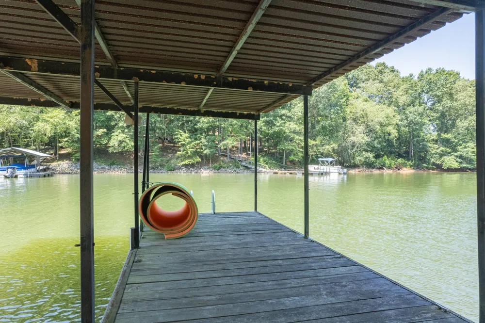 396 Cardinal LN Toccoa, GA 30577