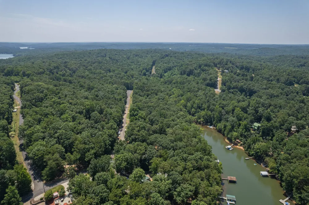 396 Cardinal LN Toccoa, GA 30577