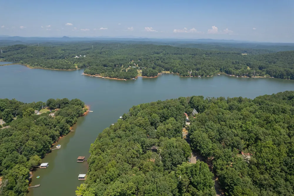 396 Cardinal LN Toccoa, GA 30577