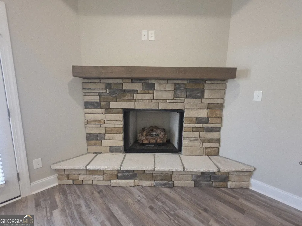 1076 Boneville RD Dearing, GA 30808