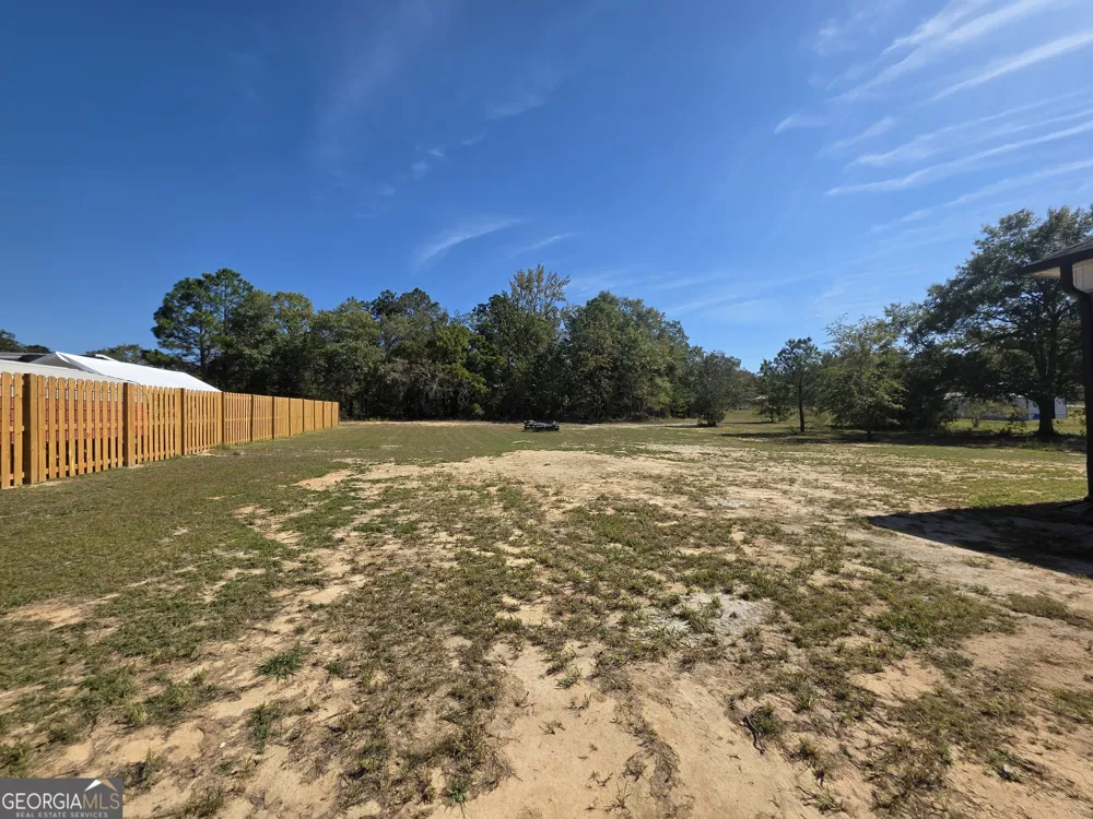 1076 Boneville RD Dearing, GA 30808
