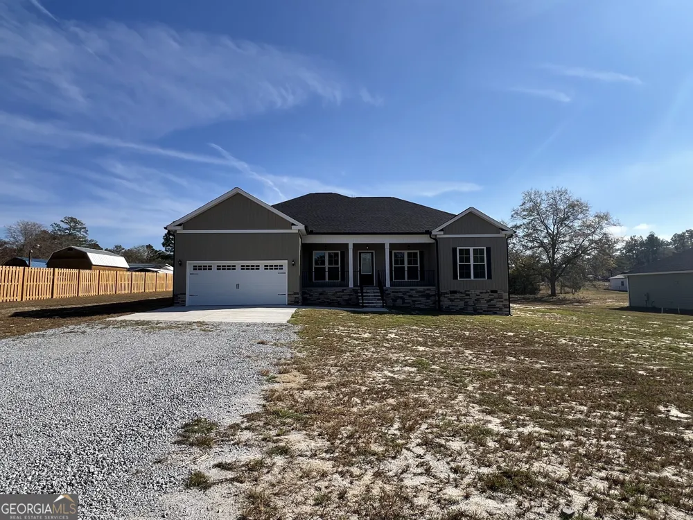1076 Boneville RD Dearing, GA 30808