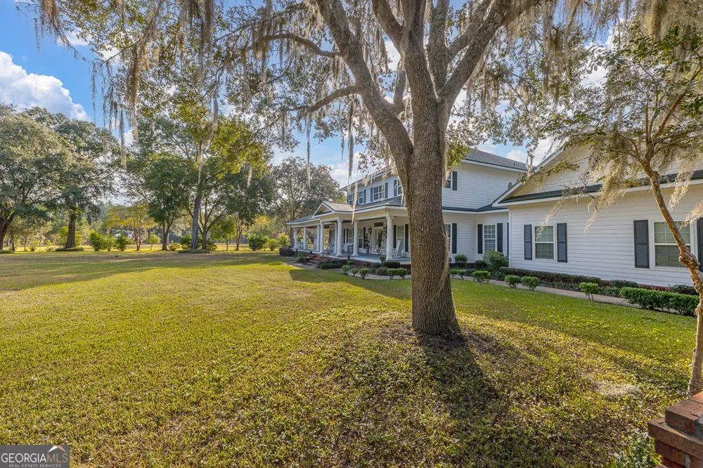 300 Elliott RD Waynesville, GA 31566