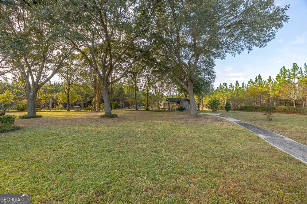 300 Elliott RD Waynesville, GA 31566
