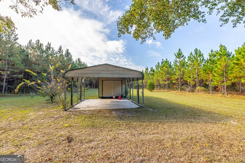 300 Elliott RD Waynesville, GA 31566