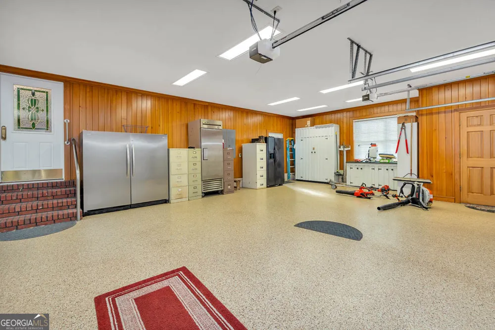300 Elliott RD Waynesville, GA 31566
