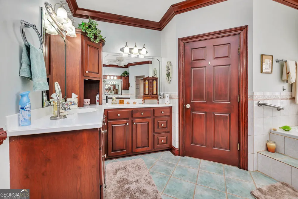 300 Elliott RD Waynesville, GA 31566