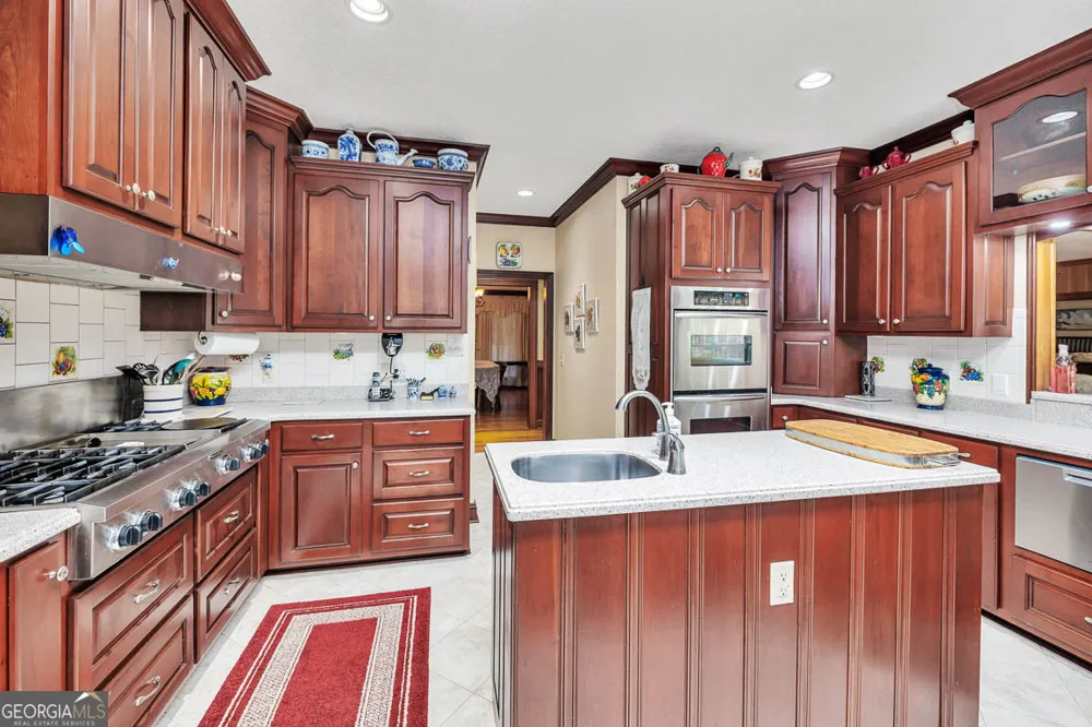 300 Elliott RD Waynesville, GA 31566