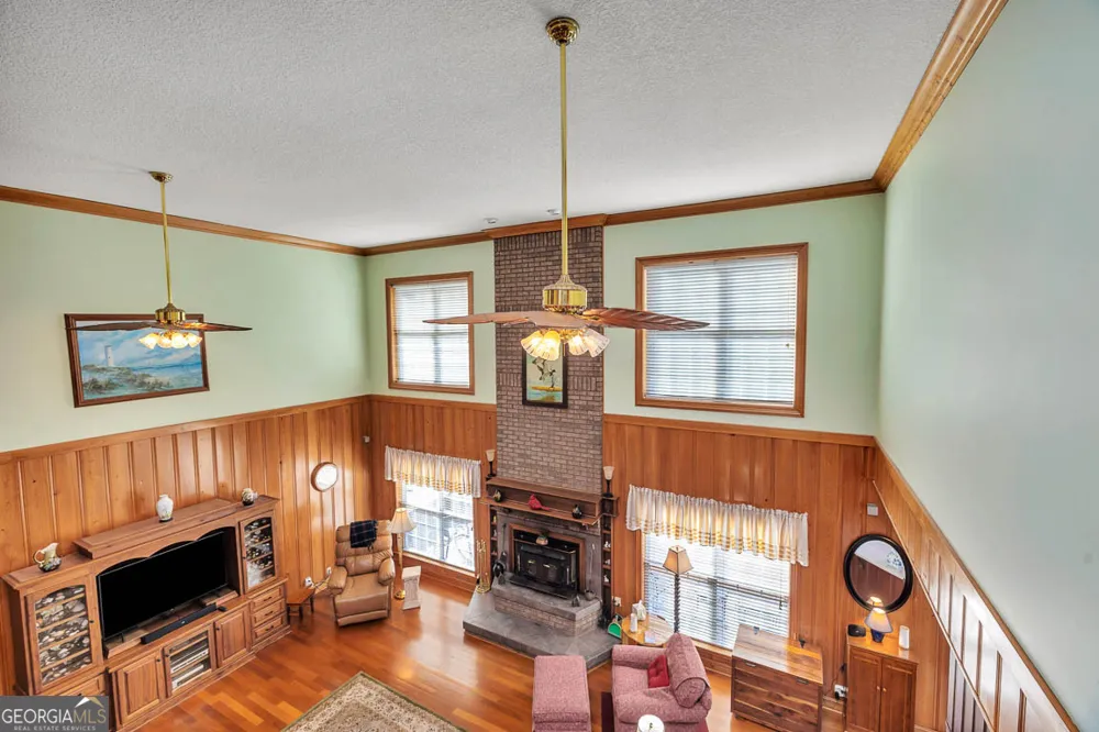 300 Elliott RD Waynesville, GA 31566
