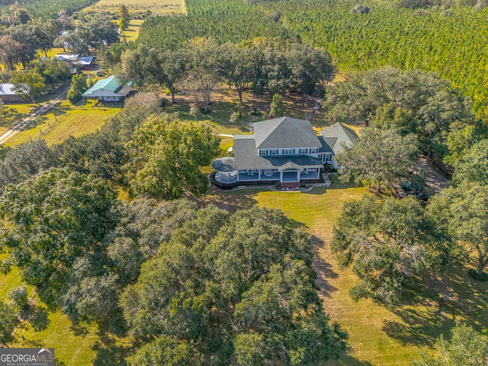 300 Elliott RD Waynesville, GA 31566