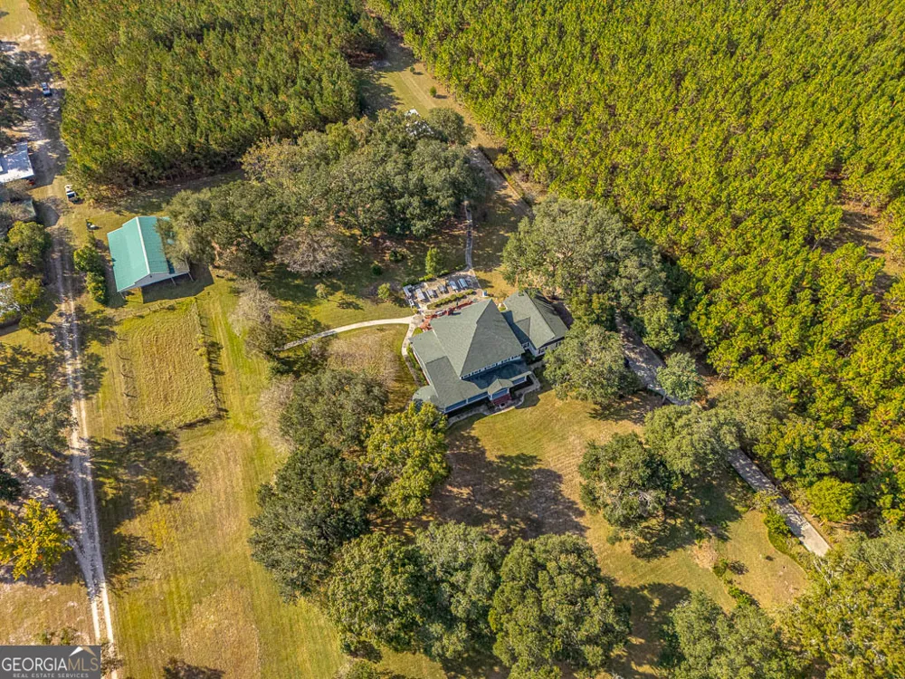 300 Elliott RD Waynesville, GA 31566