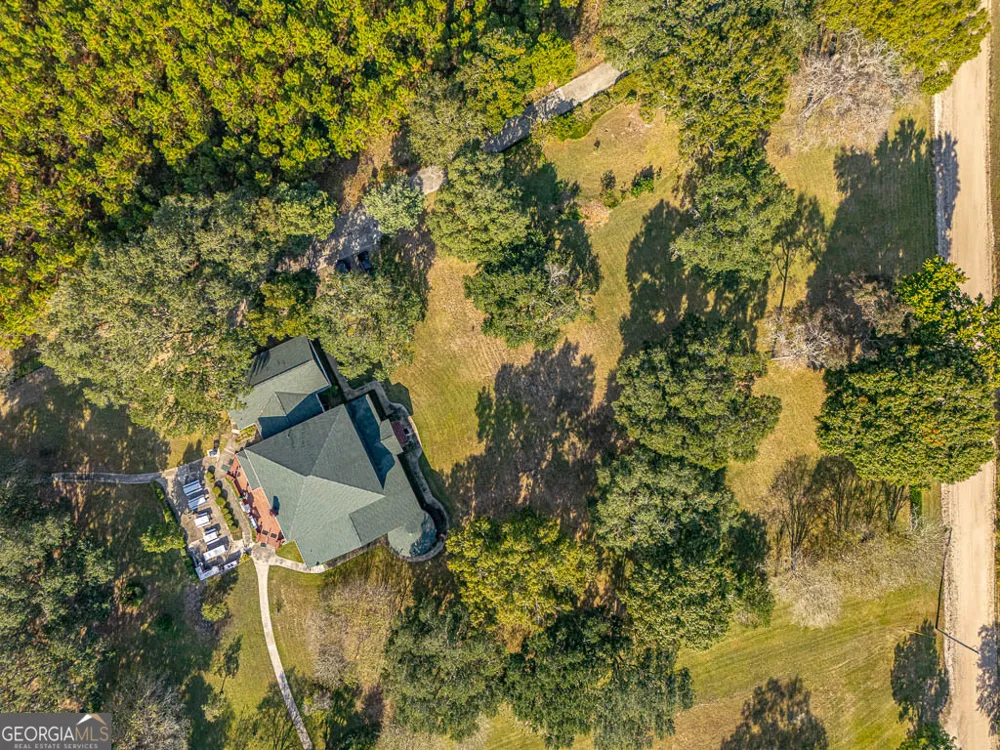 300 Elliott RD Waynesville, GA 31566