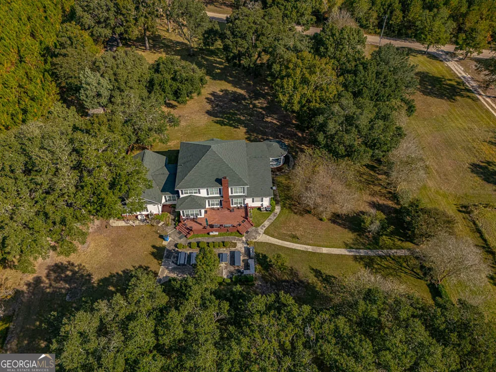 300 Elliott RD Waynesville, GA 31566