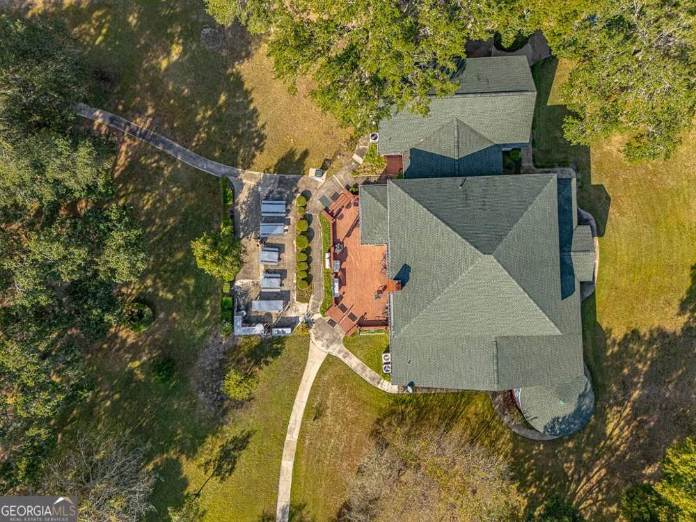 300 Elliott RD Waynesville, GA 31566