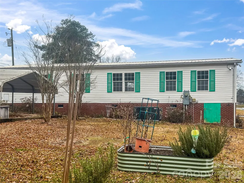 205 W Haywood Lane Mount Gilead, NC 27306