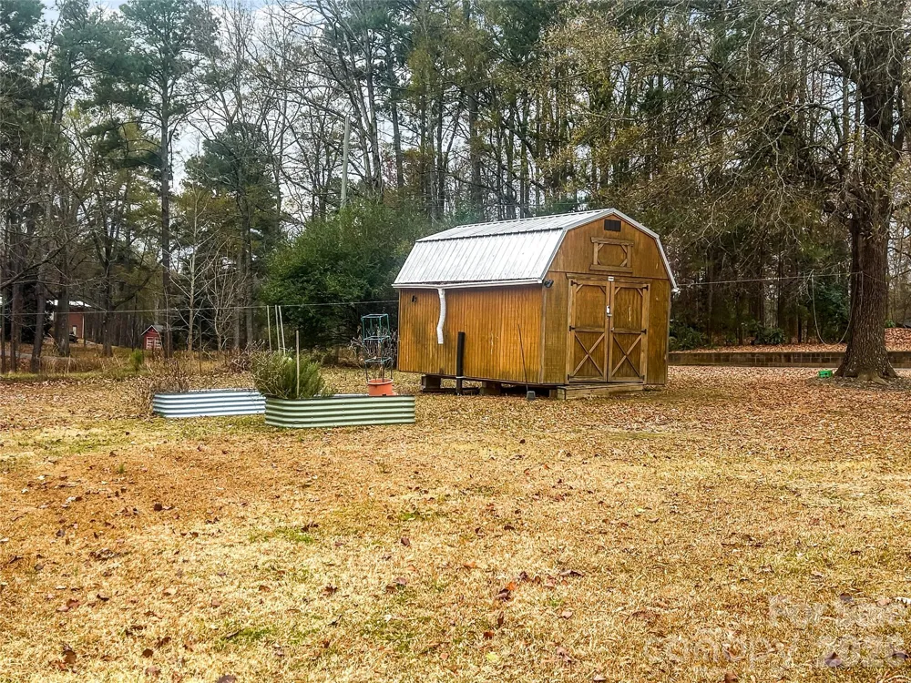 205 W Haywood Lane Mount Gilead, NC 27306