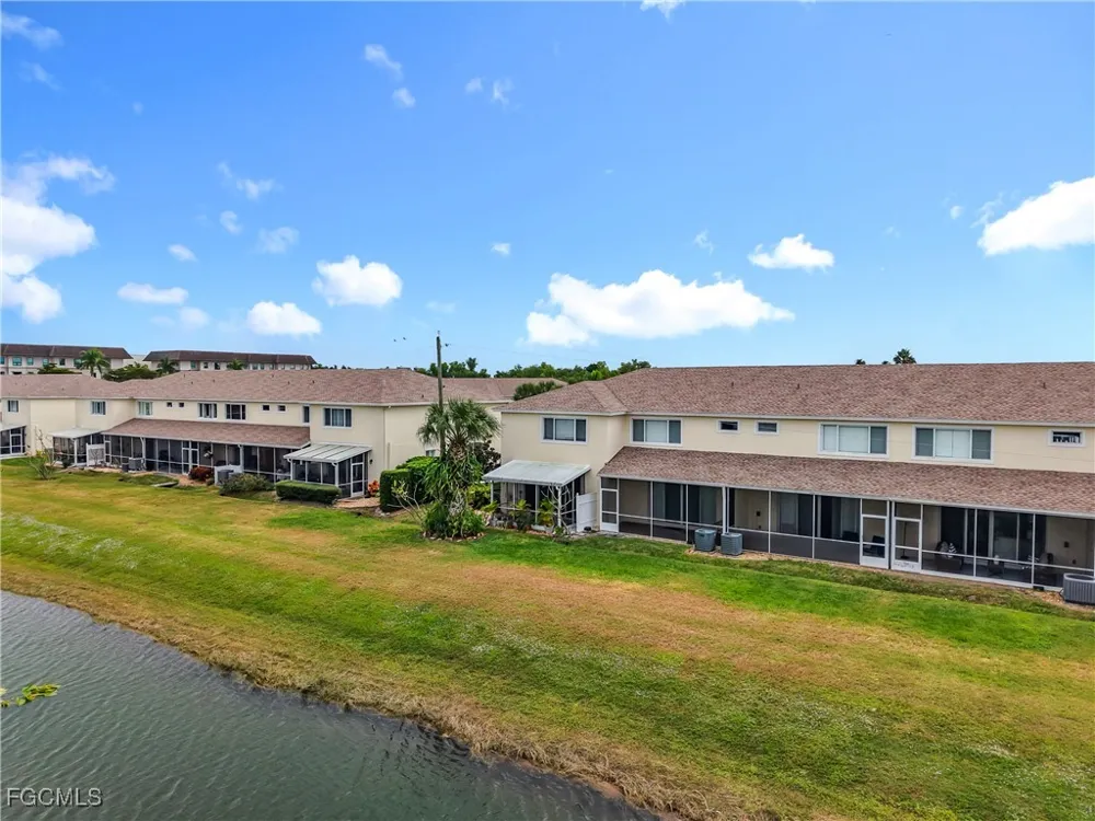 Broadhurst Loop #306 Fort Myers, FL 33919