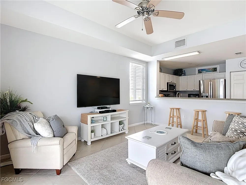 Broadhurst Loop #306 Fort Myers, FL 33919