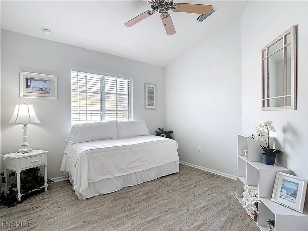 Broadhurst Loop #306 Fort Myers, FL 33919