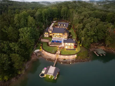 725 Rocky Point Drive