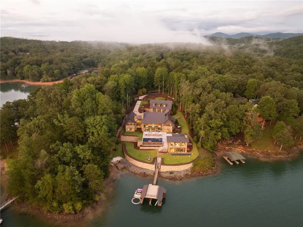 725 Rocky Point Drive Morganton, GA 30560