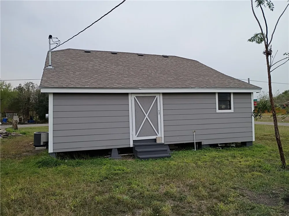 113 W 2nd Street Bishop, TX 78343