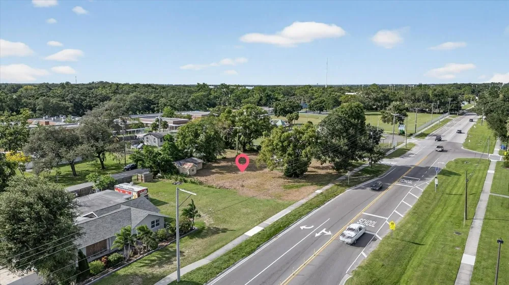 4020 579 HIGHWAY Seffner, FL 33584