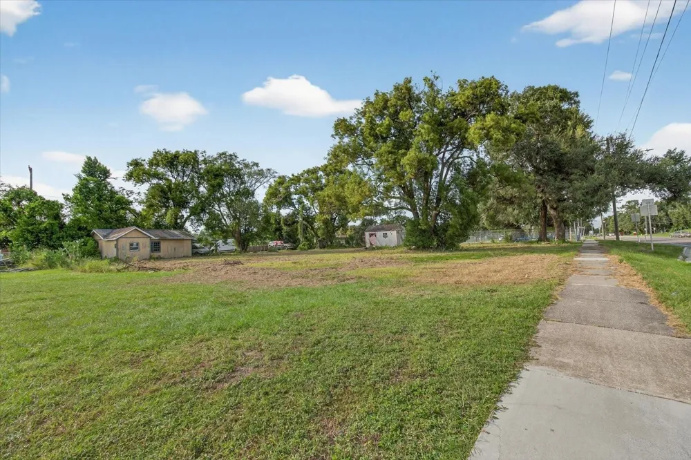4020 579 HIGHWAY Seffner, FL 33584