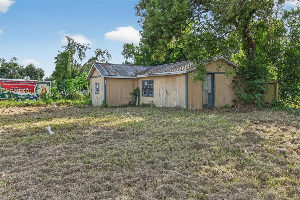 4020 579 HIGHWAY Seffner, FL 33584