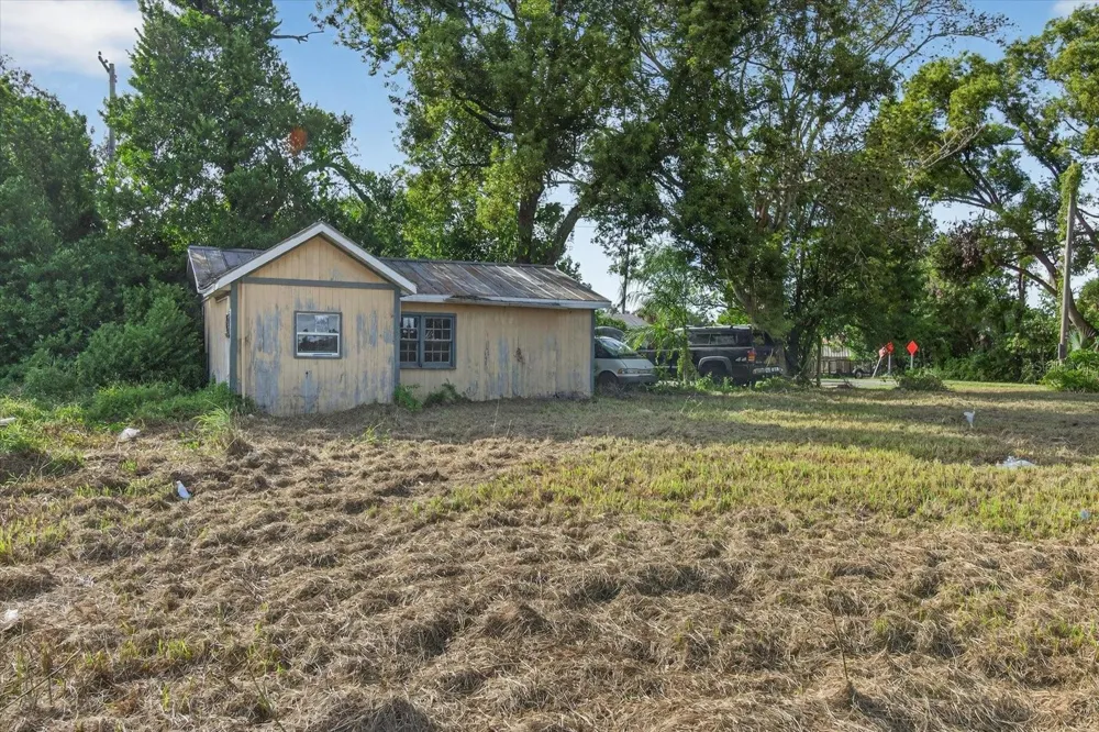 4020 579 HIGHWAY Seffner, FL 33584