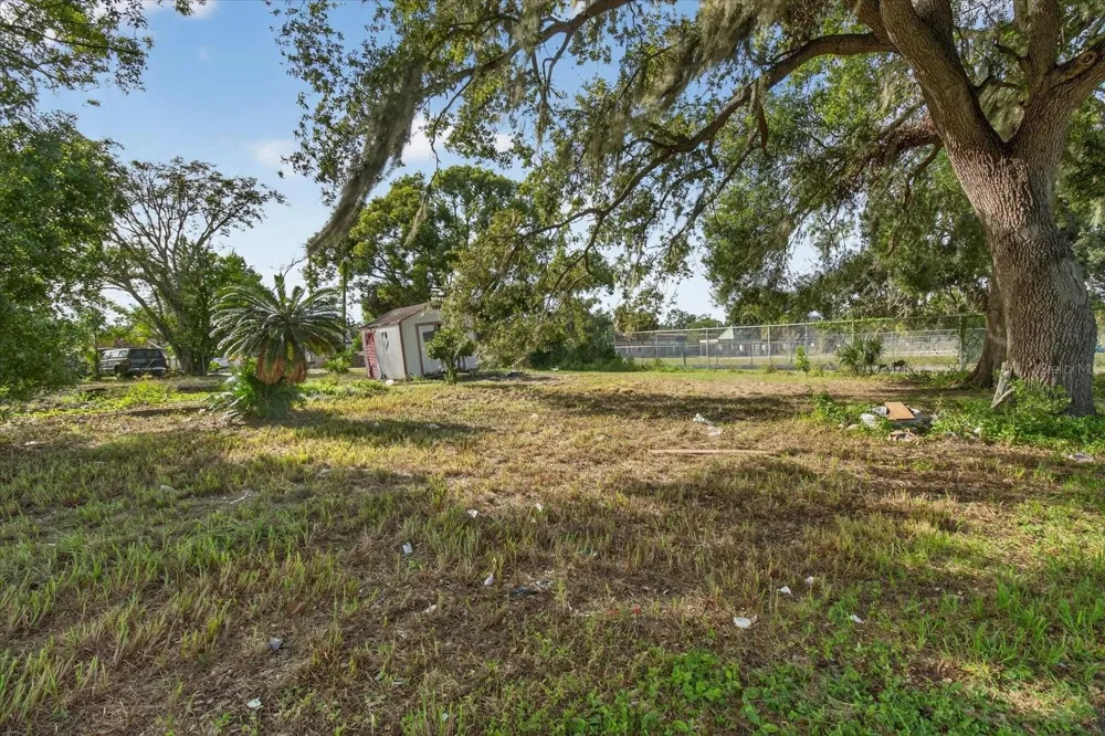 4020 579 HIGHWAY Seffner, FL 33584