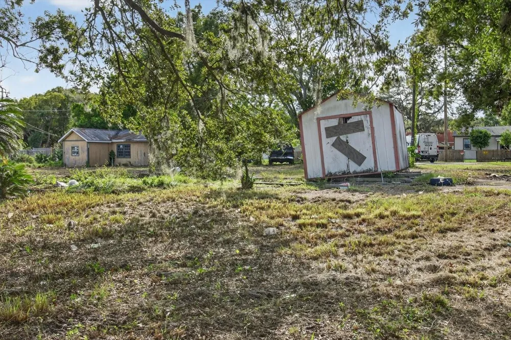 4020 579 HIGHWAY Seffner, FL 33584