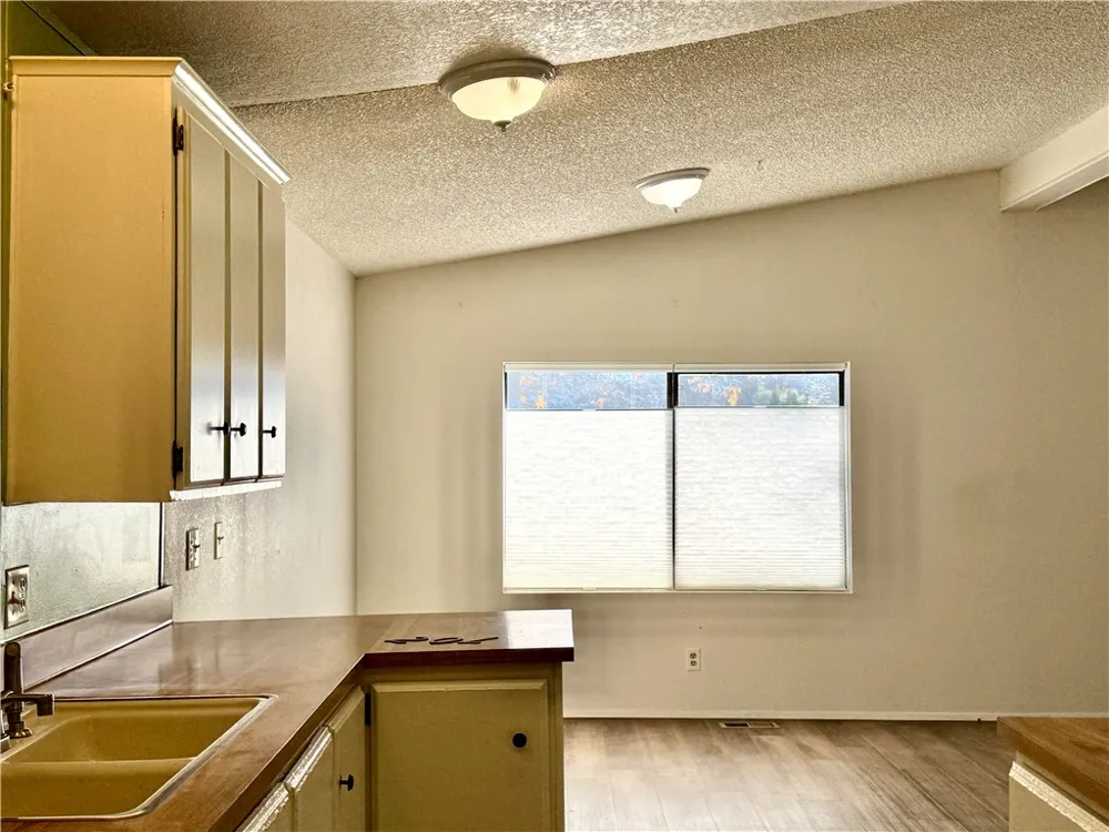 5277 Hwy 49 #207 Mariposa, CA 95338