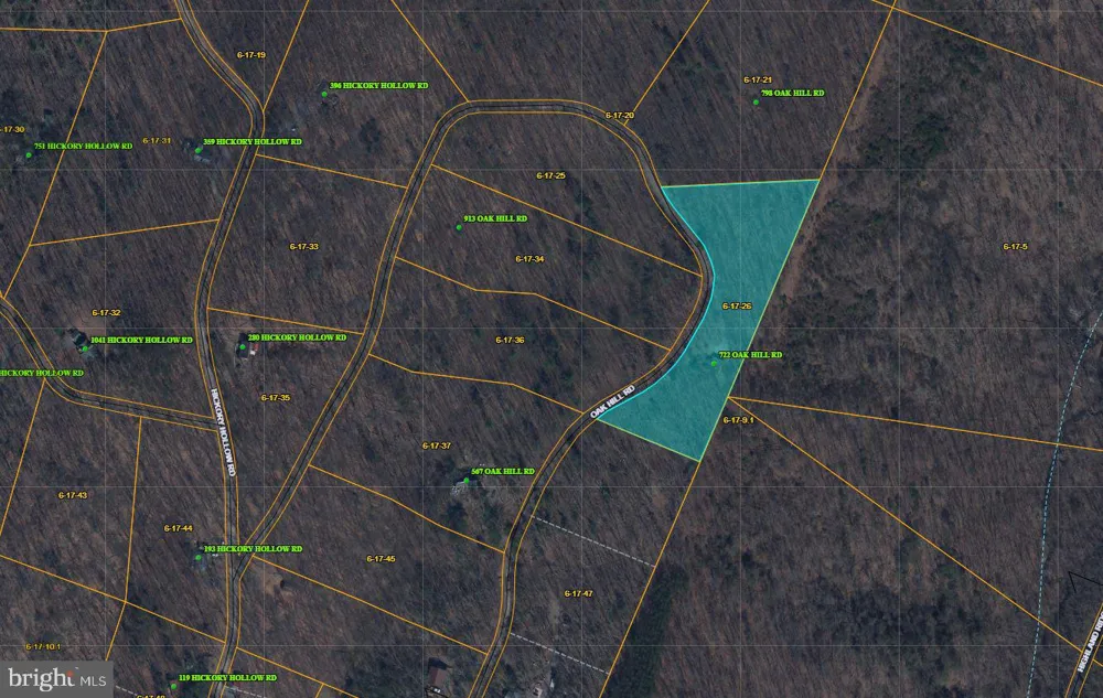 722 OAK HILL ROAD Berkeley Springs, WV 25411