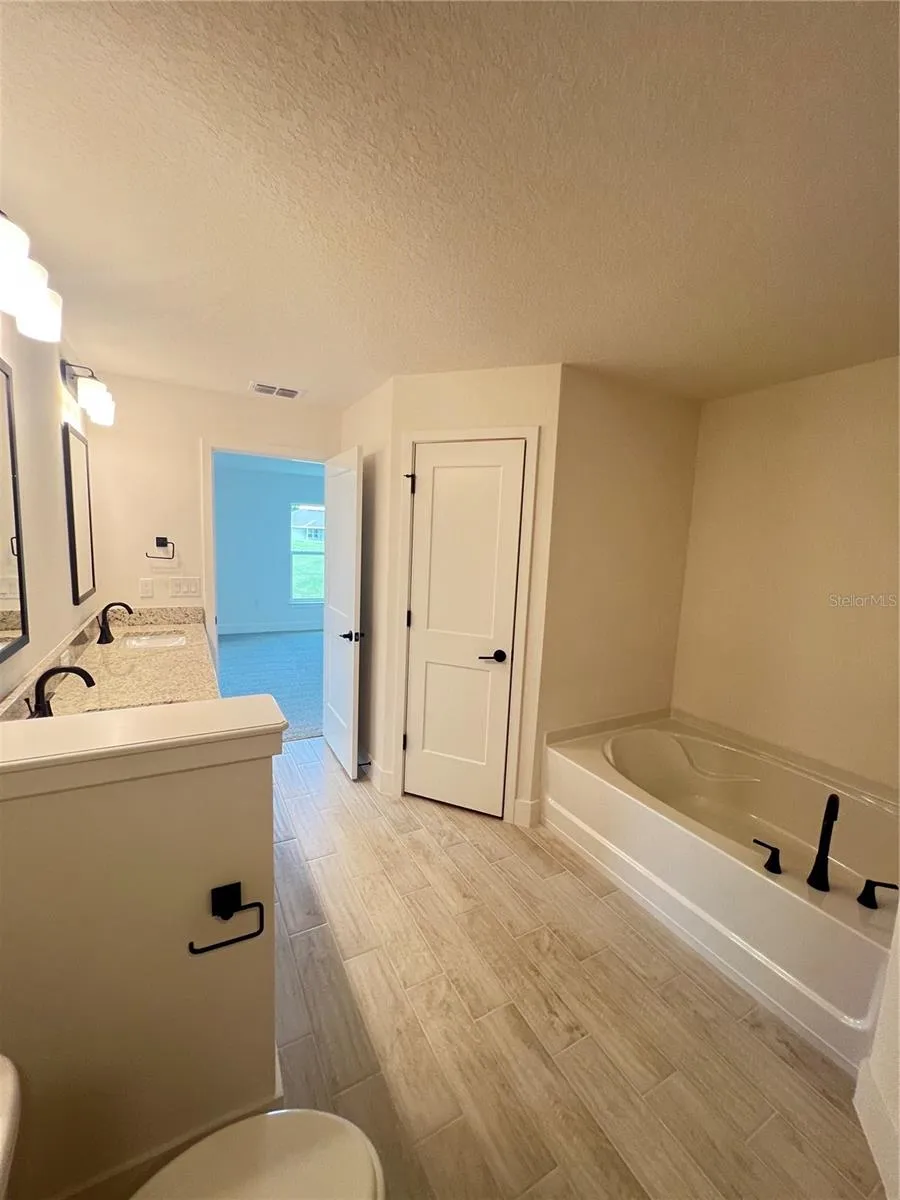 37266 HIDDEN VIEW CIRCLE Dade City, FL 33523