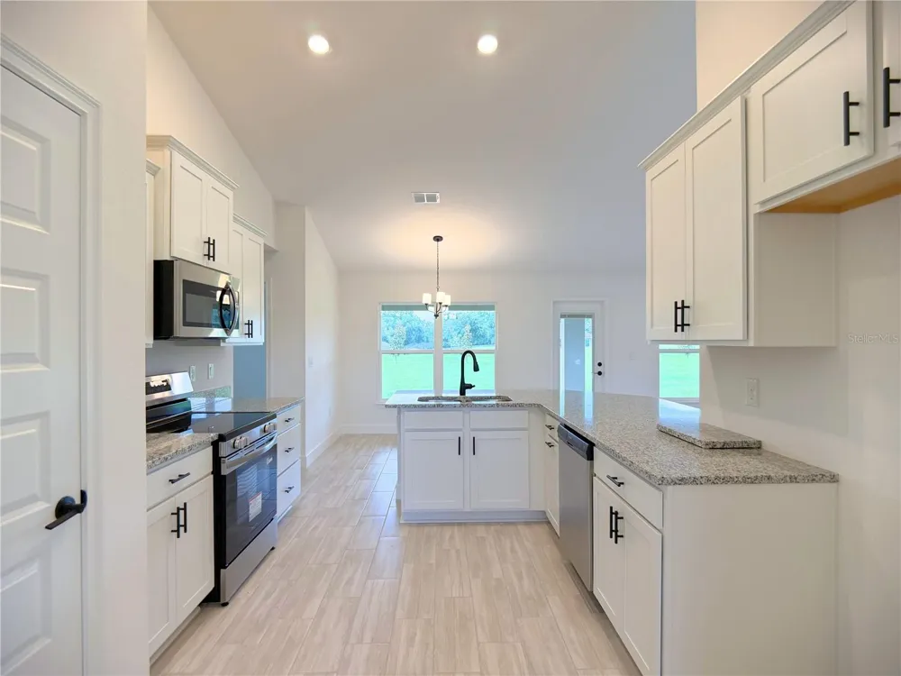 37266 HIDDEN VIEW CIRCLE Dade City, FL 33523