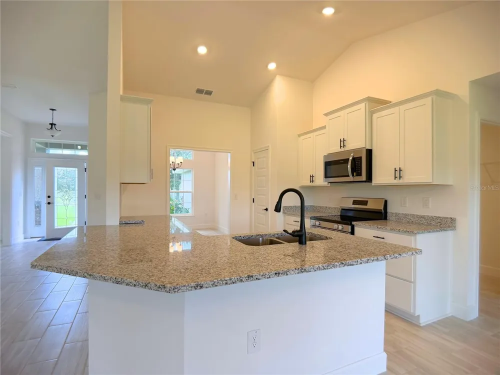 37266 HIDDEN VIEW CIRCLE Dade City, FL 33523