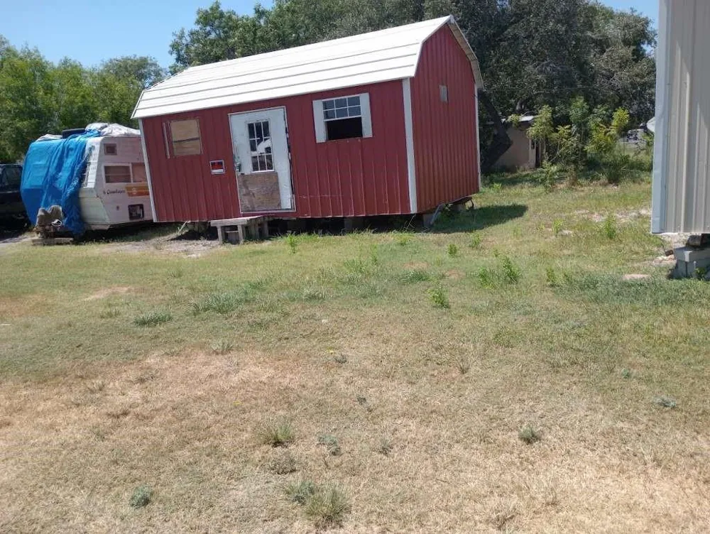 826 Avenue C Sinton, TX 78387